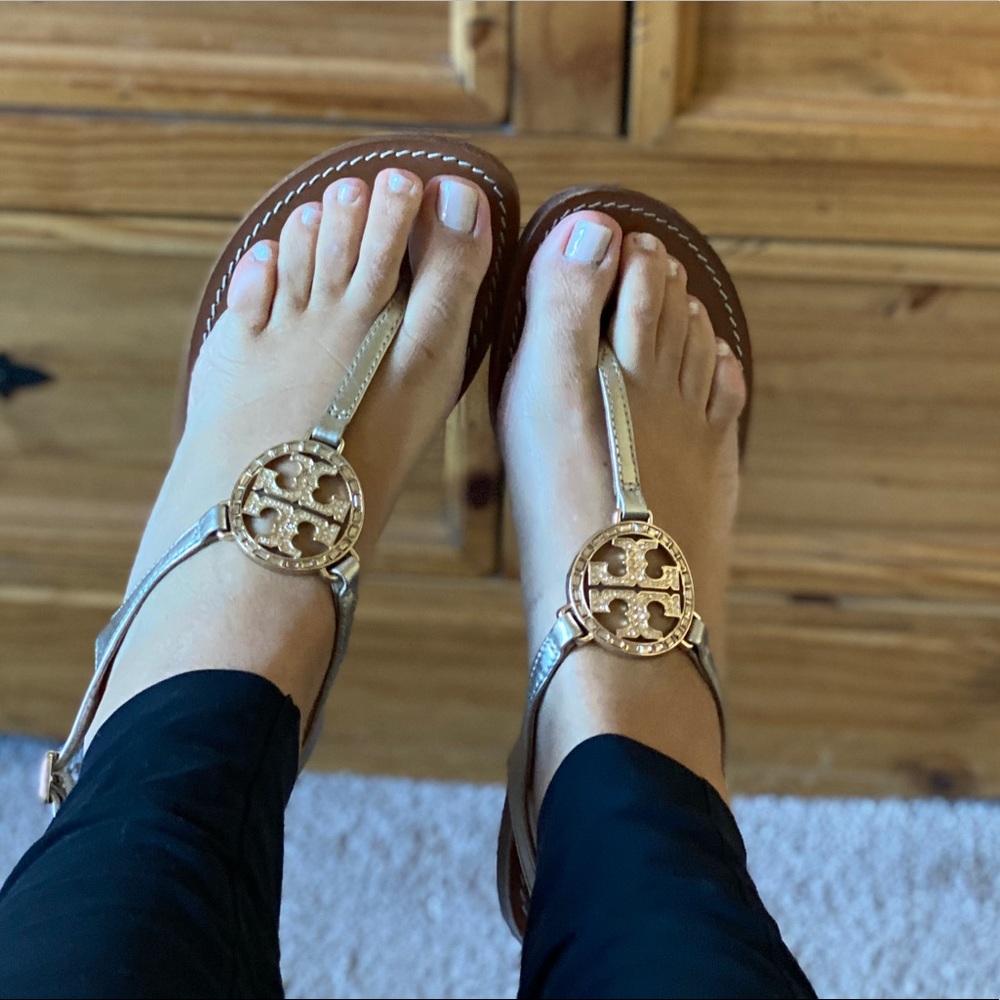 Like NEW - Tory Burch Gold Leather Sandals